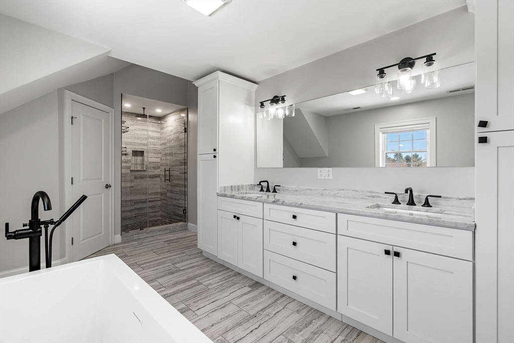 24 Townsend Road Shirley, MA 01464 - Photo 17 of 40