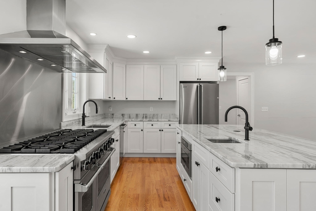 24 Townsend Road Shirley, MA 01464 - Photo 4 of 40