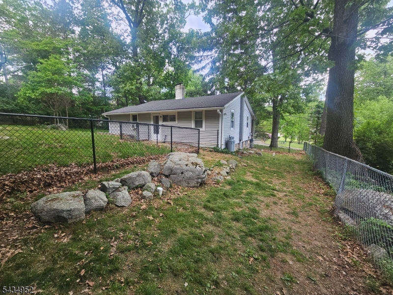 10 Shawnee Road Hopatcong, NJ 07843 - Photo 12 of 12