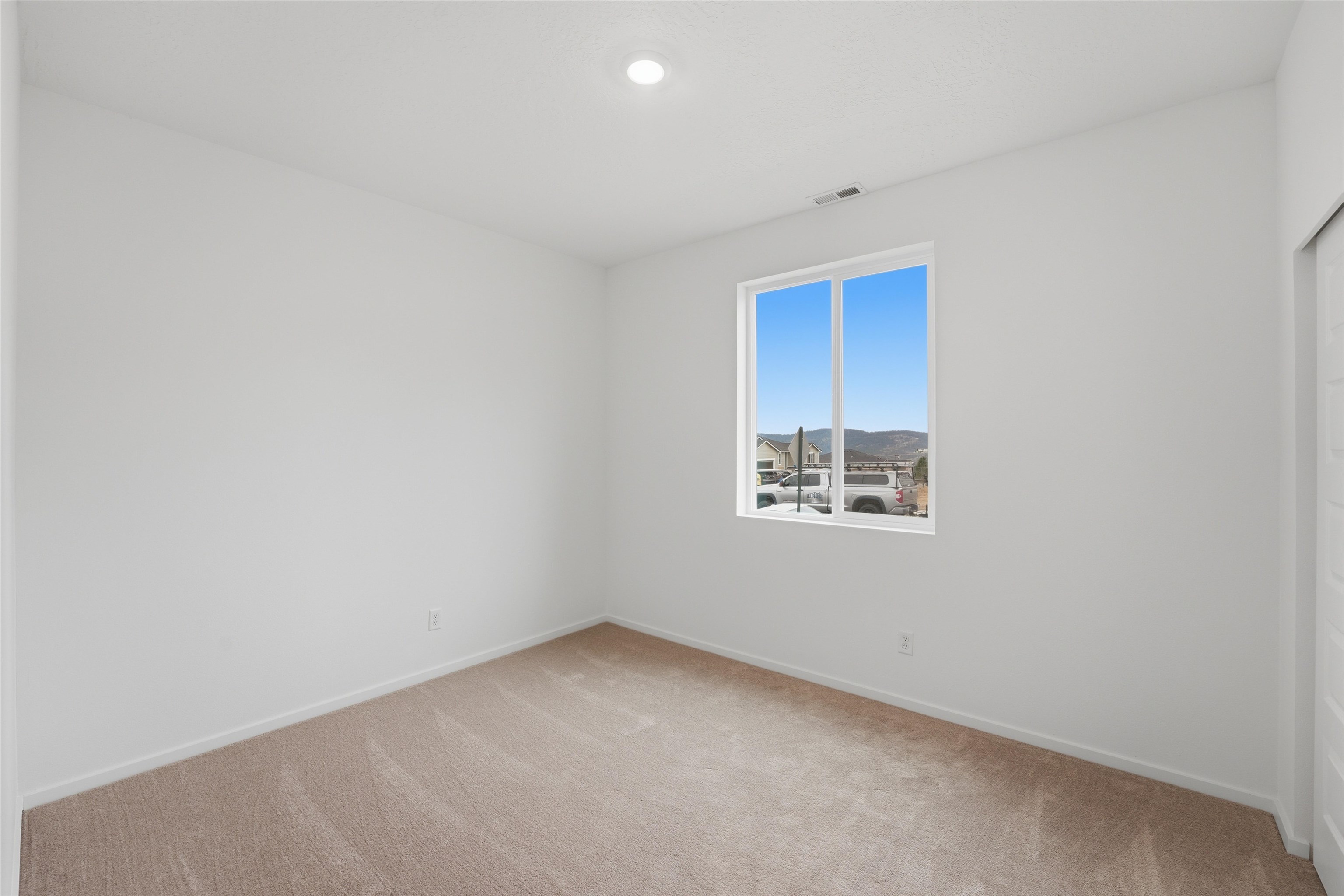 4141 West Vel View Drive Spokane, WA 99208 - Photo 14 of 19