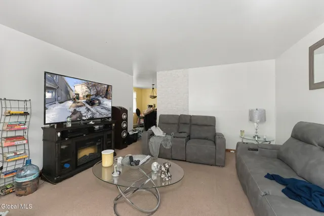 $254,900 | 227-229 Elm Street, Schenectady, NY 12304