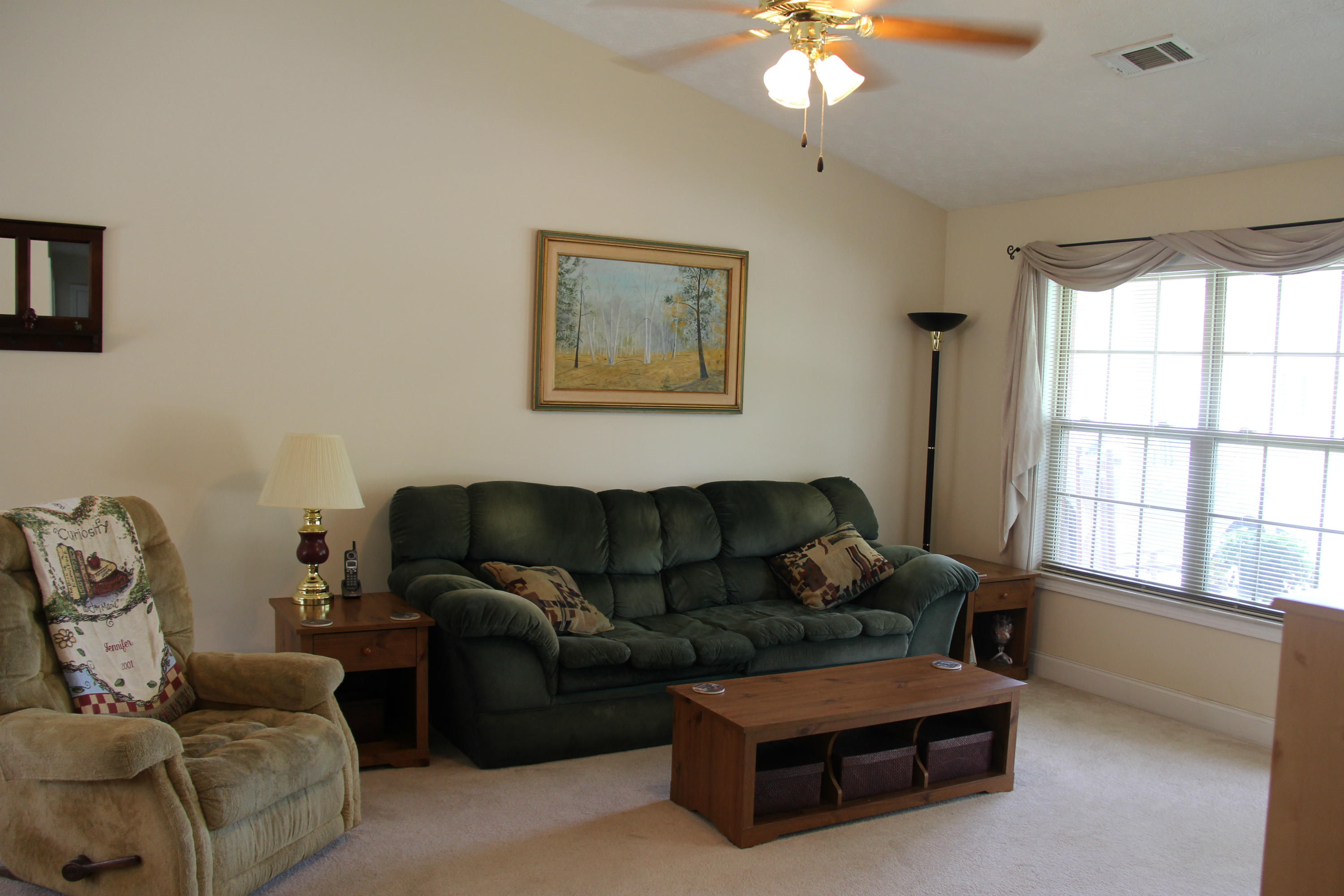 7036 Ghiradelli Road Knoxville, TN 37918 - Photo 2 of 24 Living room