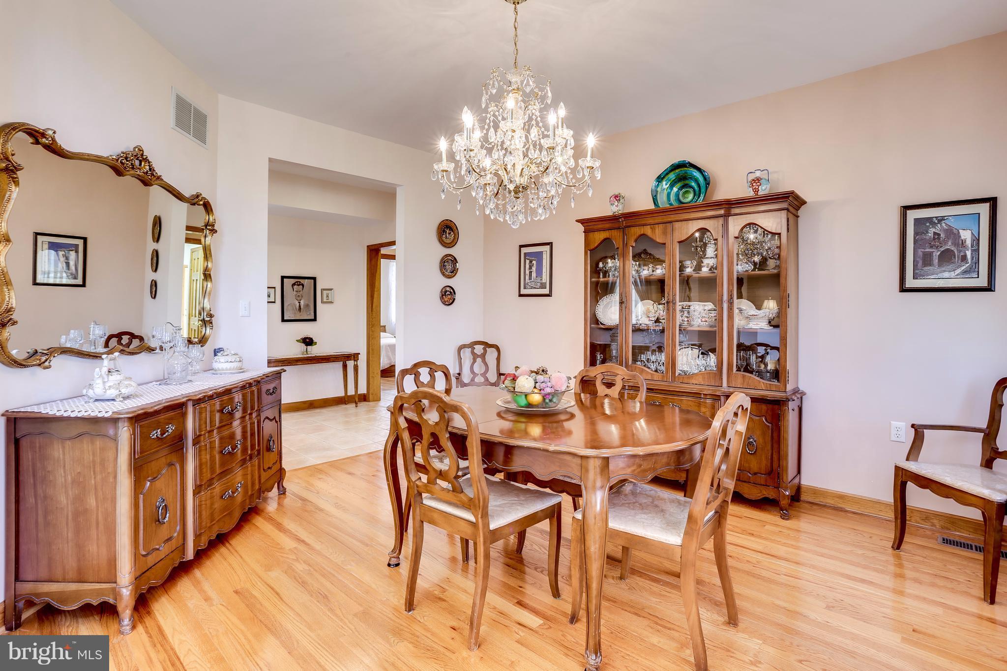 17194 Hardy Road Mount Airy, MD 21771 - Photo 7 of 29 Dining Room