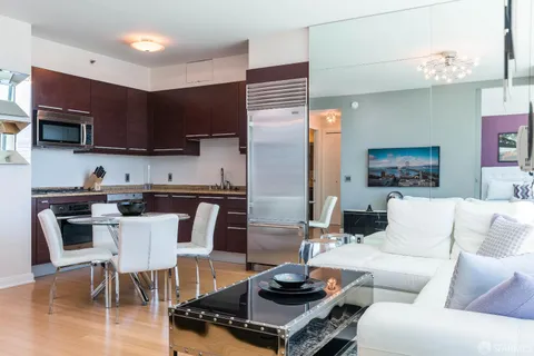 $815,000 | 425 1st Street, Unit 4304, San Francisco, CA 94105