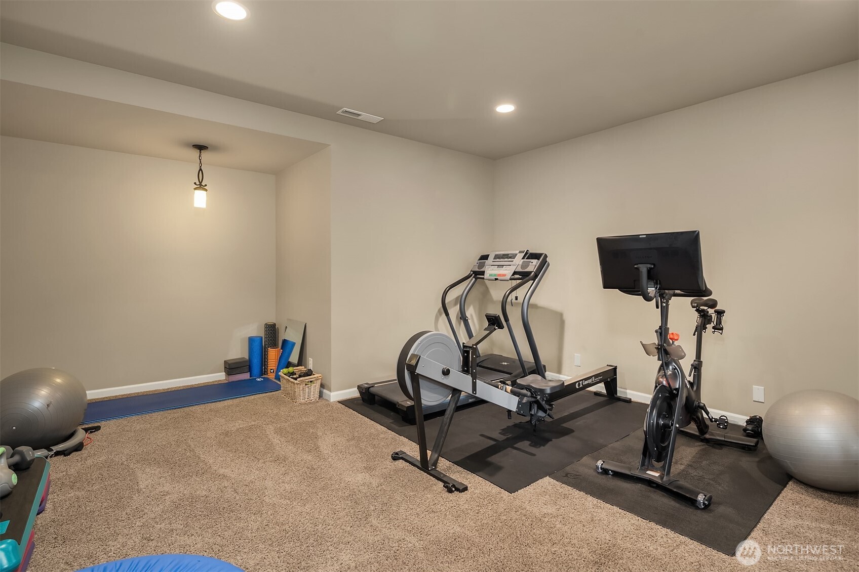 15016 97th Avenue Northeast Bothell, WA 98011 - Photo 23 of 40