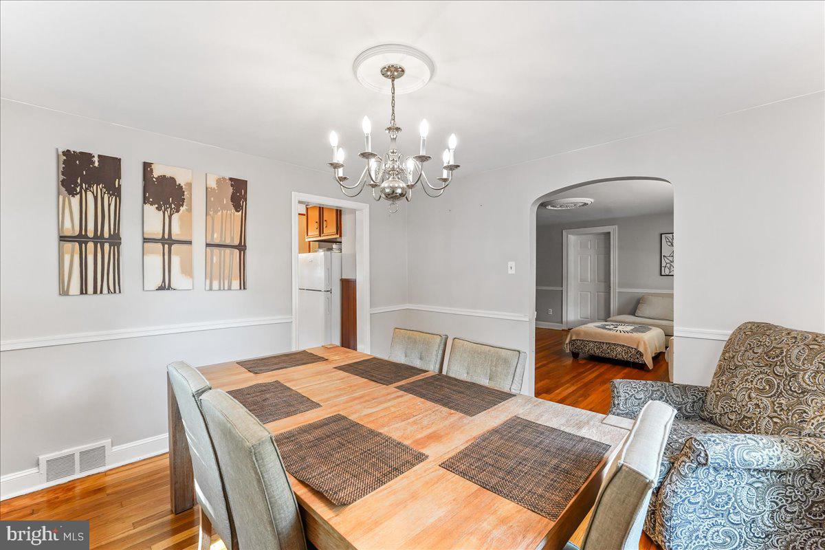 262 School Lane Springfield, PA 19064 - Photo 5 of 29 Dining room, table and chairs optional