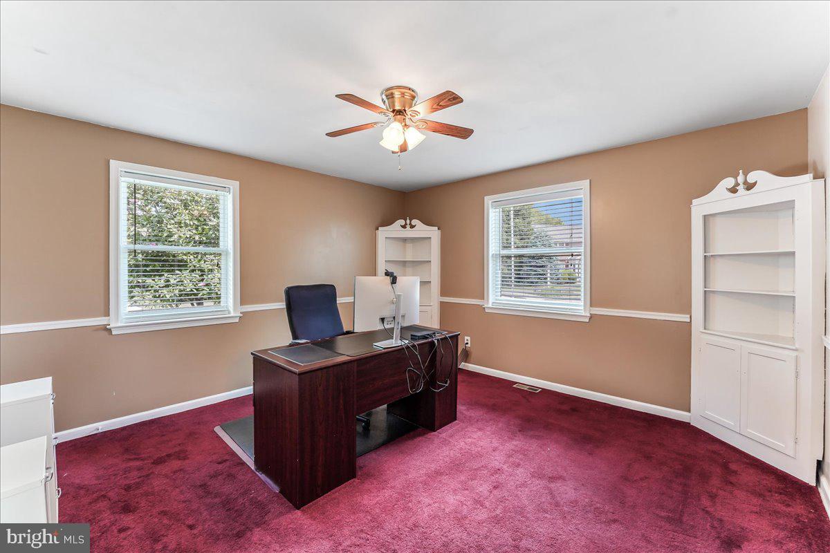 262 School Lane Springfield, PA 19064 - Photo 10 of 29 First floor bedroom, in-law suite or home office