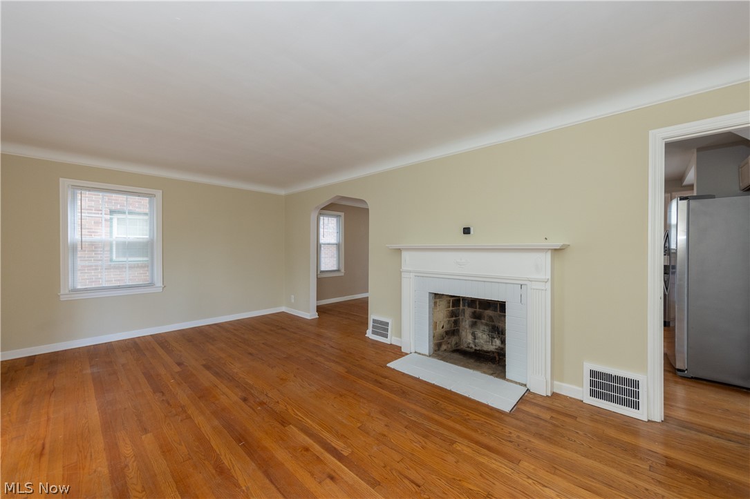 1908 Staunton Road Cleveland, OH 44118 - Photo 2 of 35 Gallery Image 2