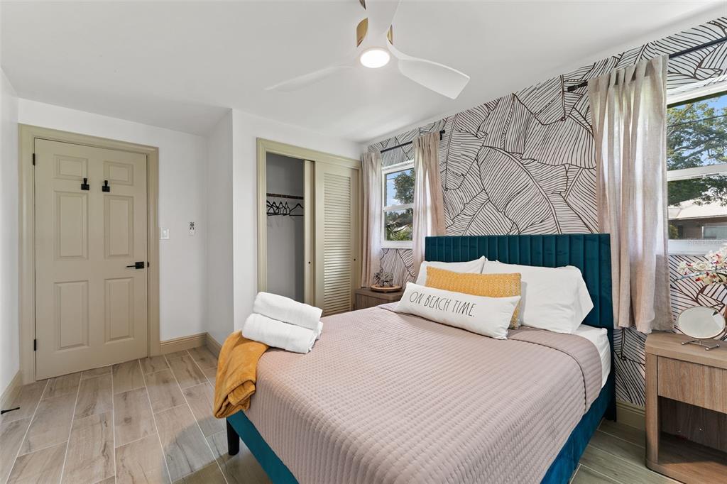 1830 Lakeview Road Clearwater, FL 33764 - Photo 22 of 37