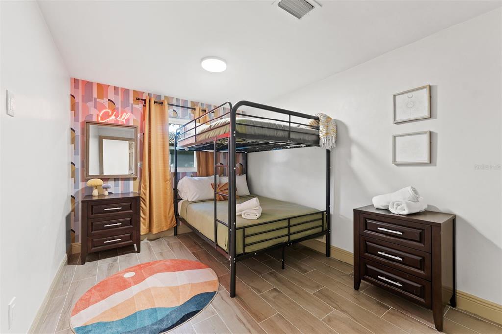 1830 Lakeview Road Clearwater, FL 33764 - Photo 25 of 37