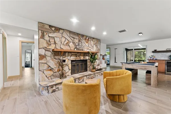 $645,000 | 1830 Lakeview Road, Clearwater, FL 33764