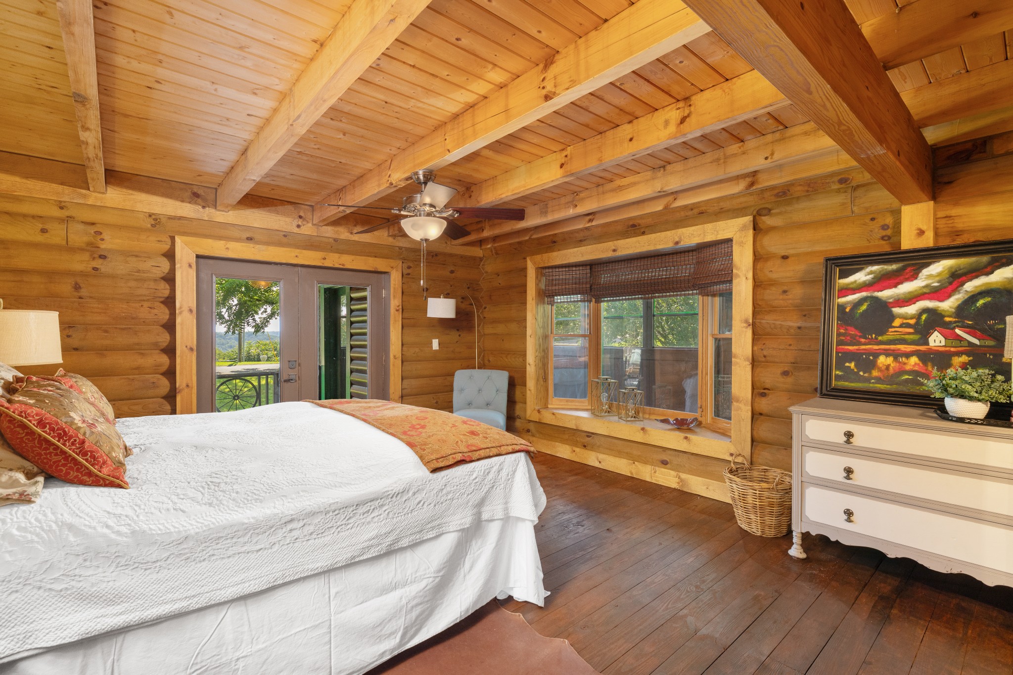 158 Dillon Road Baxter, TN 38544 - Photo 38 of 93 a bedroom with a bed and a flat tv screen