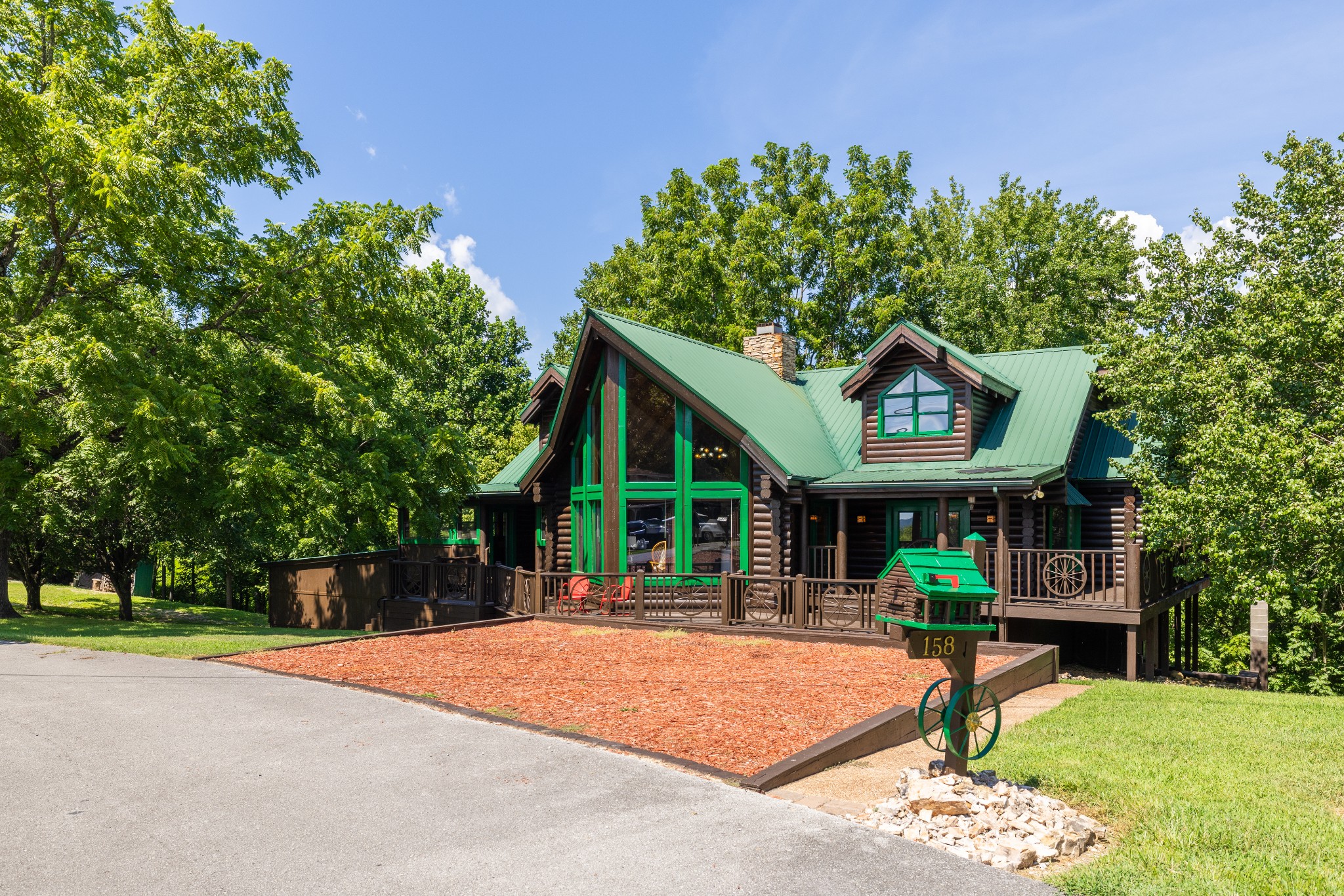 158 Dillon Road Baxter, TN 38544 - Photo 8 of 93 a front view of a house with a yard