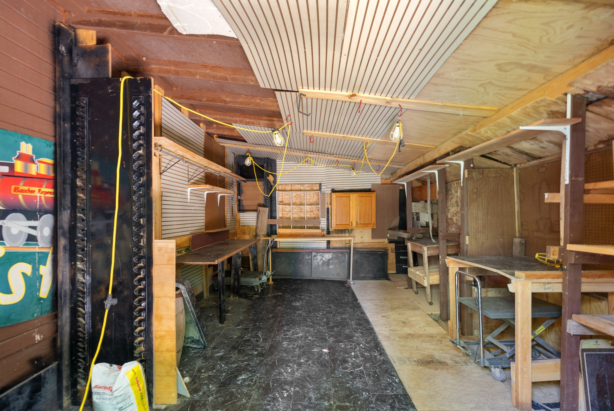 158 Dillon Road Baxter, TN 38544 - Photo 81 of 93 a storage room