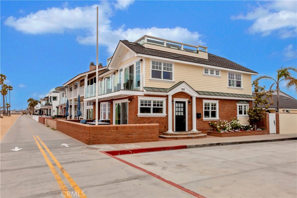 1102 West Oceanfront Newport Beach, CA 92661 - Photo 3 of 32