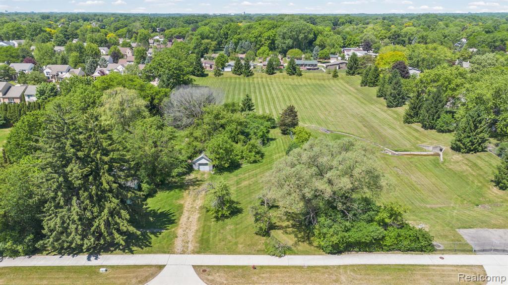 42021 Dequindre Road Troy, MI 48085 - Photo 10 of 16