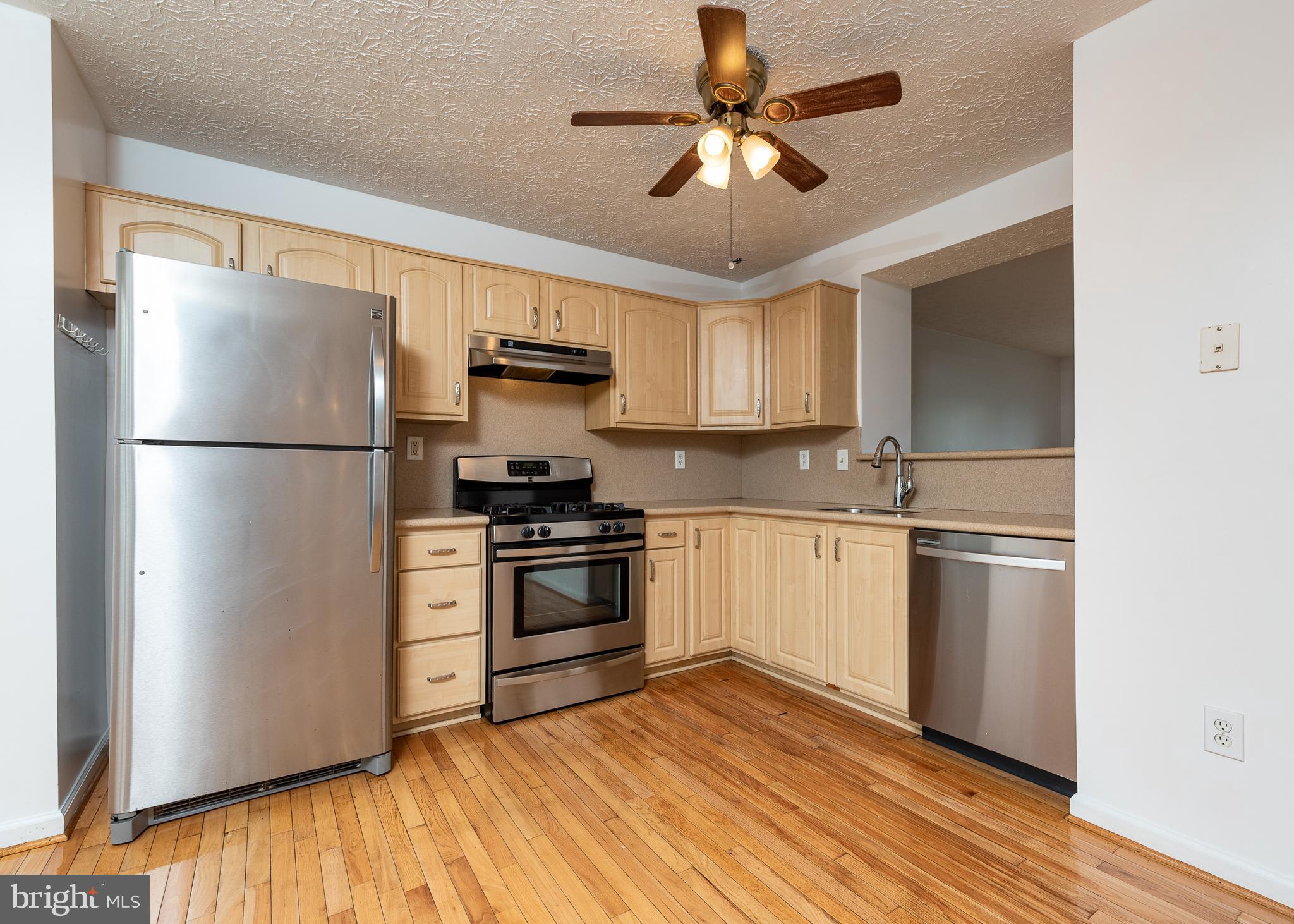 7713 Cornerstone Way Baltimore, MD 21244 - Photo 7 of 26 Kitchen