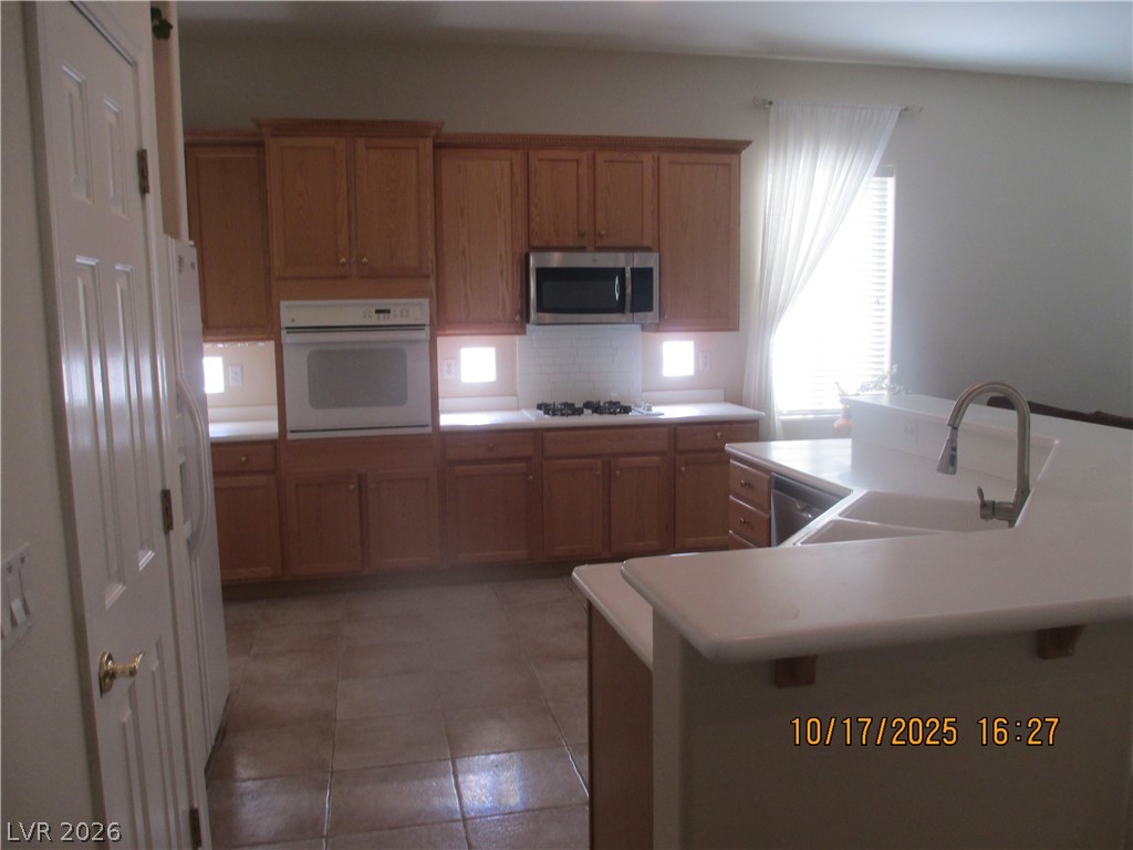 901 Cypress Ridge Lane Las Vegas, NV 89144 - Photo 12 of 39