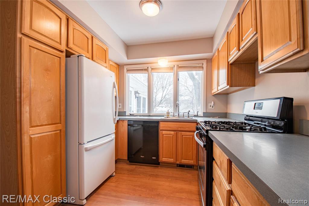 22734 Chestnut Tree Novi, MI 48375 - Photo 11 of 30