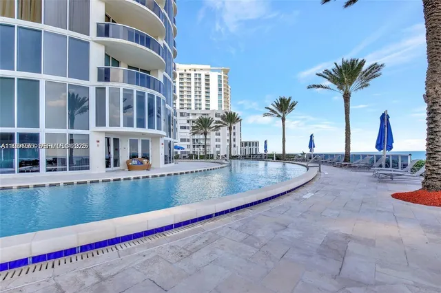 $10,000 | 17201 Collins Avenue, Unit 701, Sunny Isles Beach, FL 33160