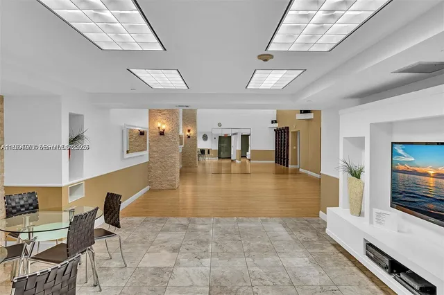 $10,000 | 17201 Collins Avenue, Unit 701, Sunny Isles Beach, FL 33160