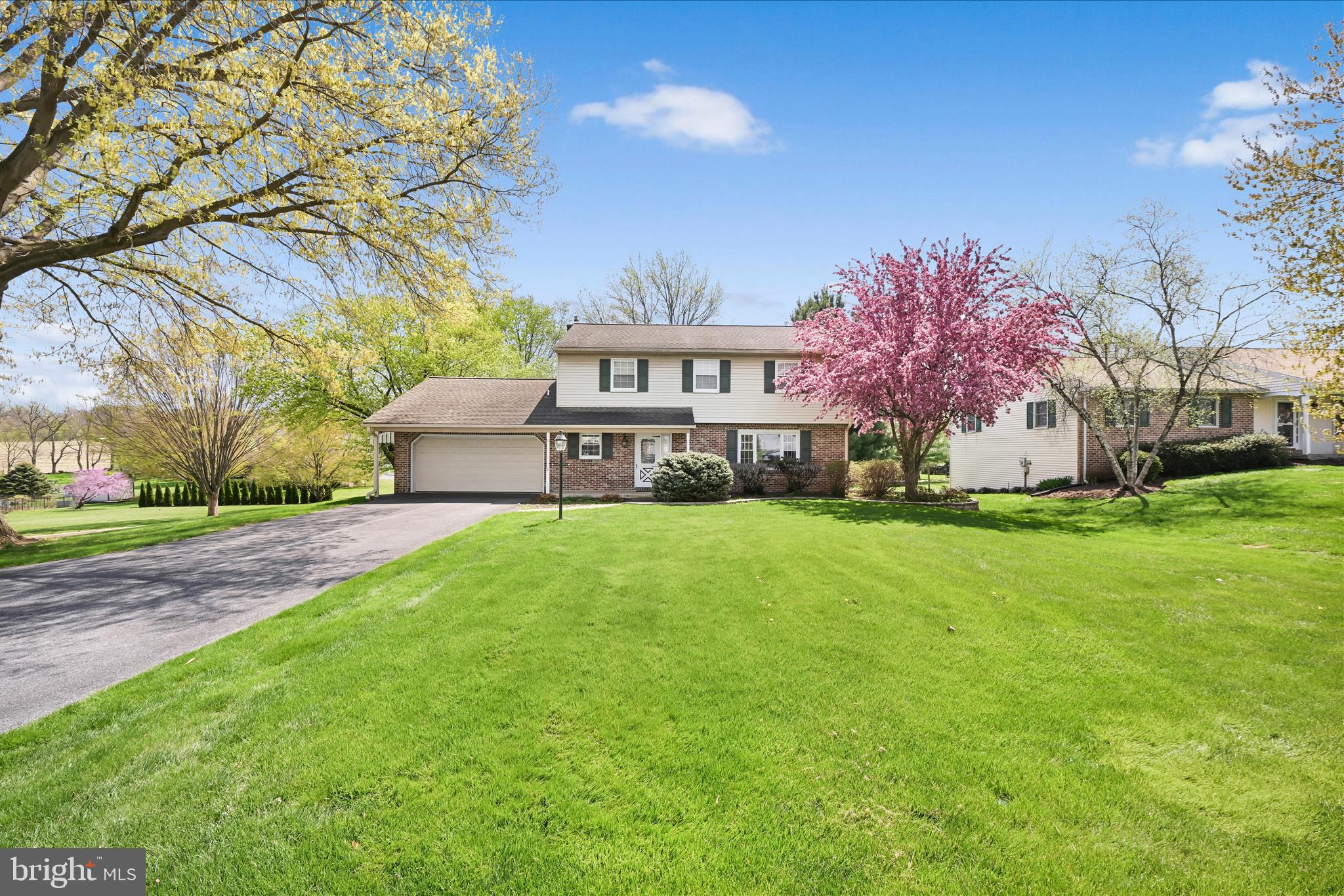 116 Pleasant View Drive Lititz, PA 17543 - Photo 3 of 50 Exterior Front