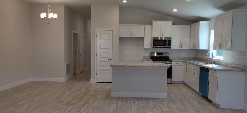 13175 Gulf Bay Ln Spring Hill Spring Hill, FL 34609 - Photo 4 of 23