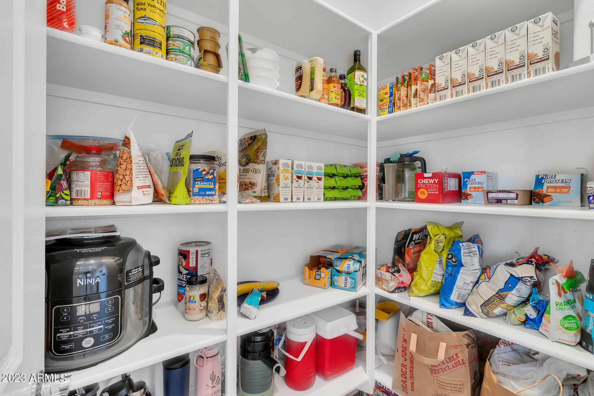 16897 West Merrell Street Goodyear, AZ 85395 - Photo 13 of 58 16897 W Merrell St-16.pantry