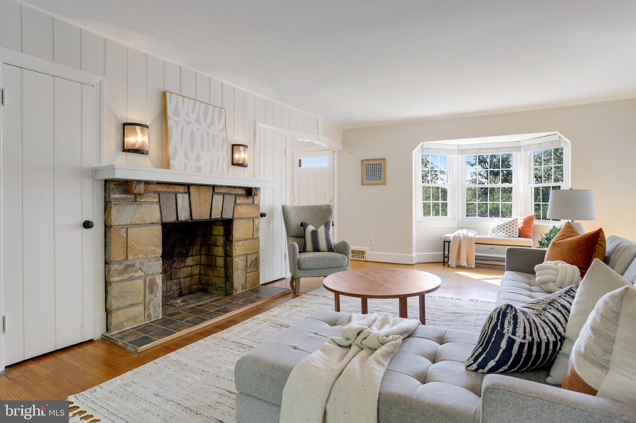 3424 Woodside Road Alexandria, VA 22310 - Photo 16 of 56 imagine sitting here this Fall