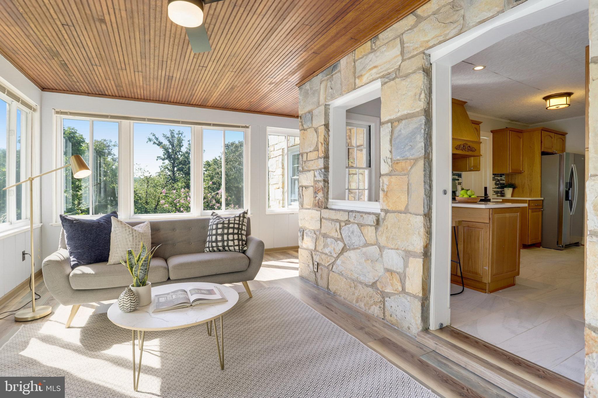 3424 Woodside Road Alexandria, VA 22310 - Photo 25 of 56 and that peek aboo window off the kitchen?