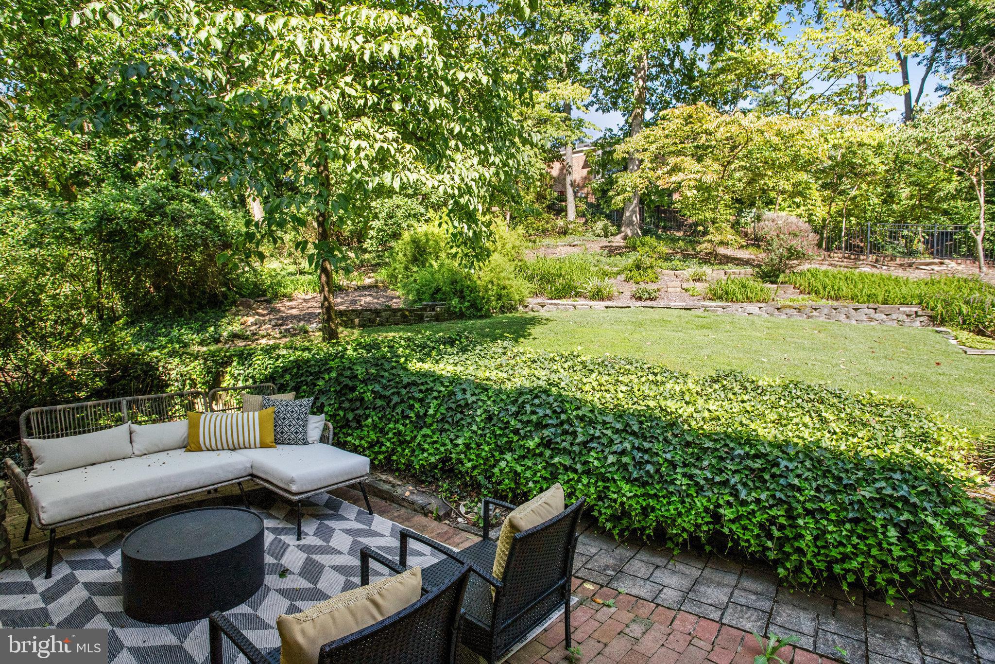 3424 Woodside Road Alexandria, VA 22310 - Photo 52 of 56 Enjoy the soon to be cooler temps out here