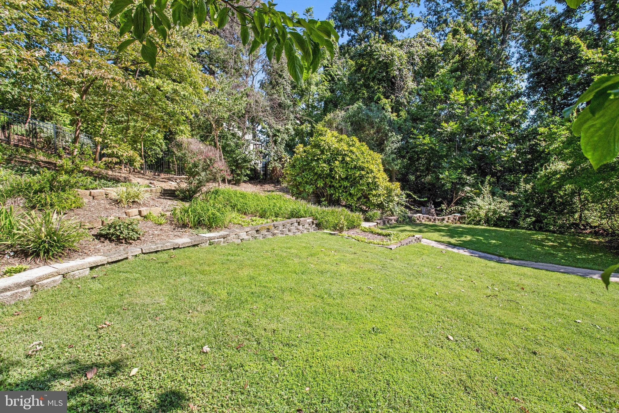 3424 Woodside Road Alexandria, VA 22310 - Photo 55 of 56 Insert some Adirondack chairs and firepit here