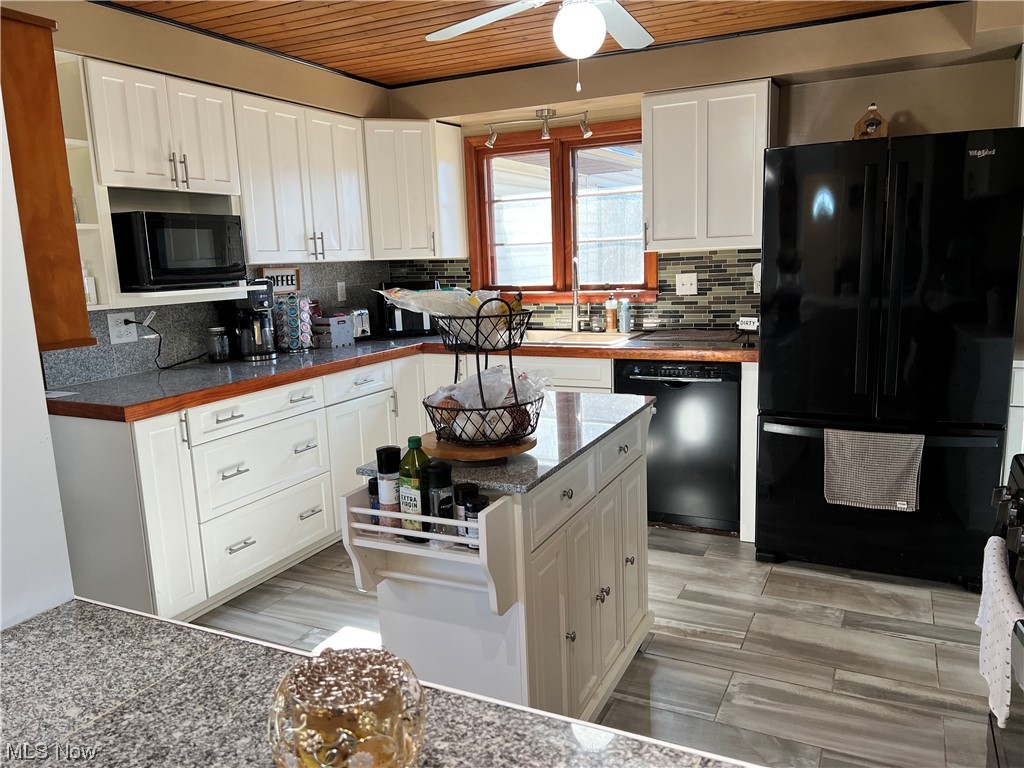 902 Cooper Foster Park Road Amherst, OH 44001 - Photo 6 of 25 Gallery Image 6
