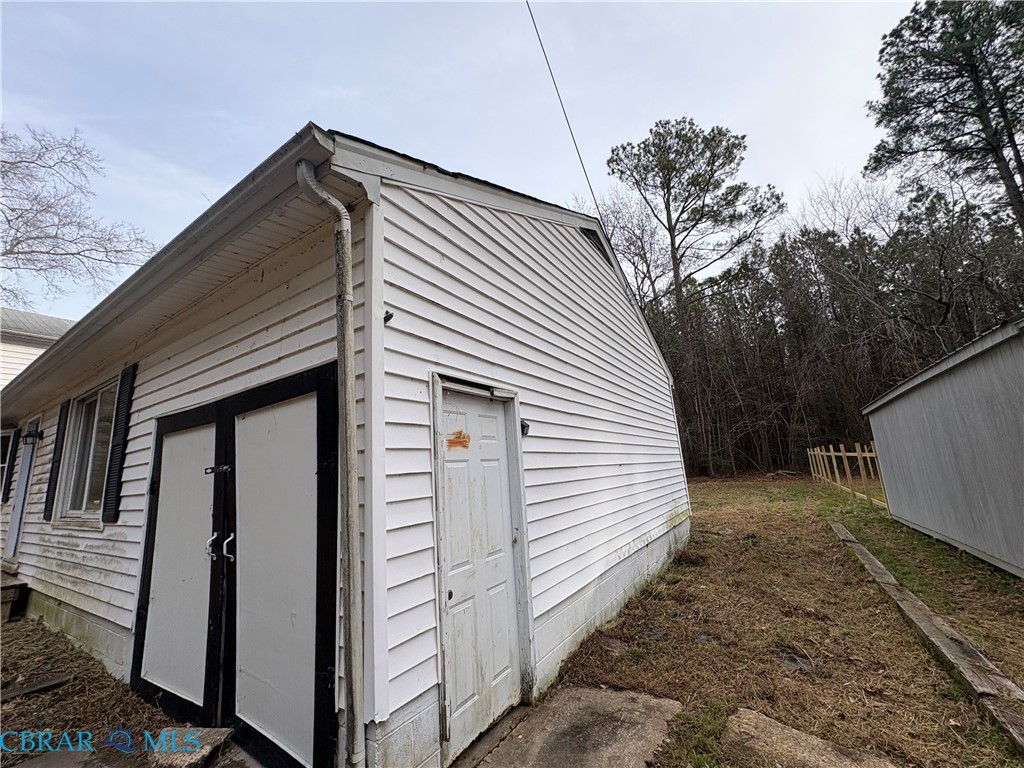 939 Coachpoint Road Hartfield, VA 23071 - Photo 23 of 29