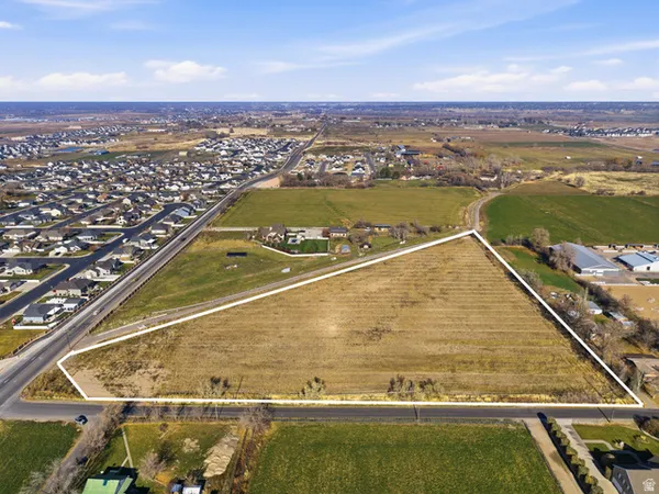 $2,800,000 | 9800 South Woodland Hills Drive, Salem, UT 84653