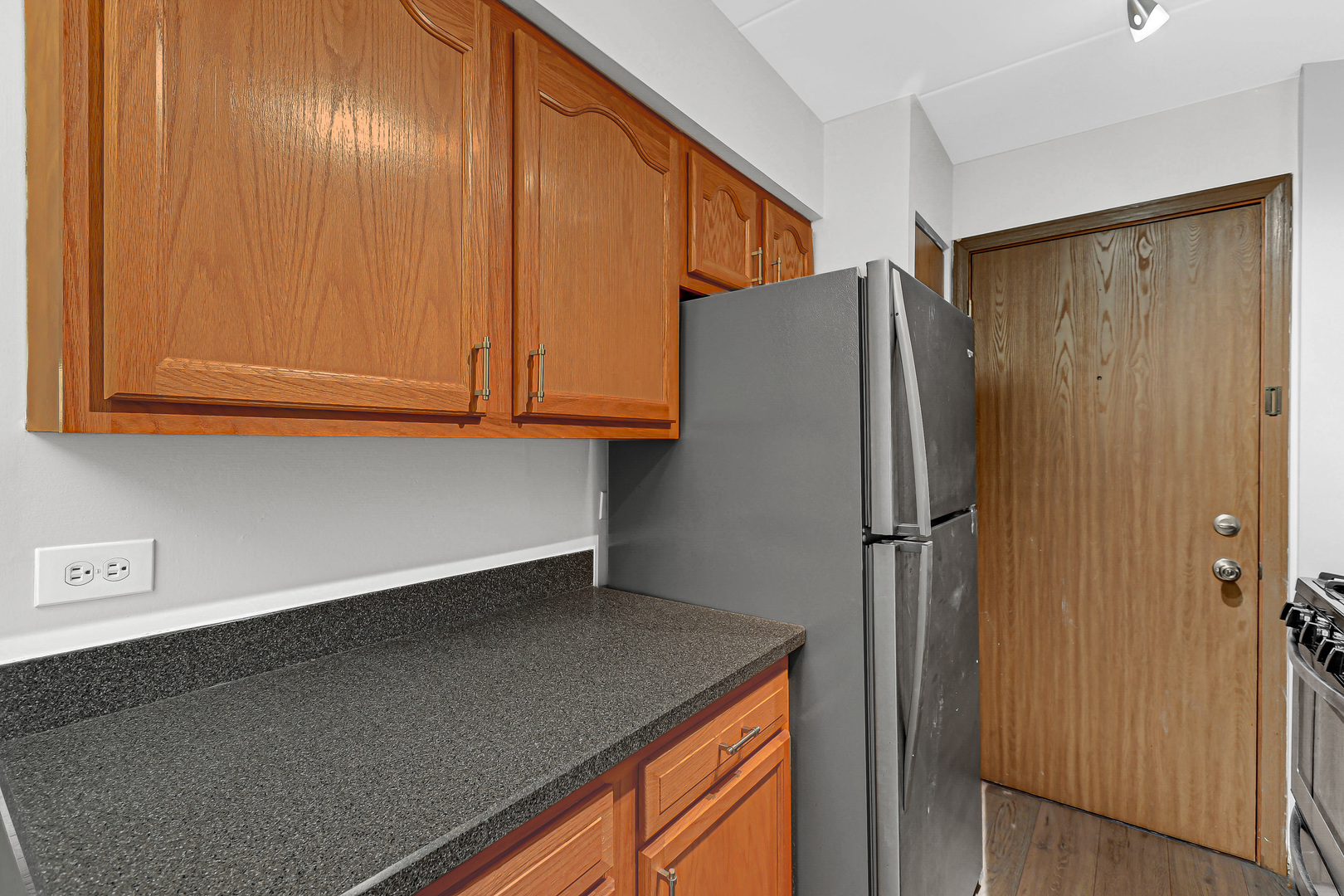 10430 Ridgeland Avenue, Unit 6 Chicago Ridge, IL 60415 - Photo 6 of 21