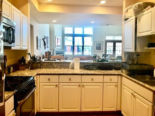 $5,100 | 1933 North Sedgwick Street, Unit 2, Chicago, IL 60614