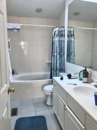 $5,100 | 1933 North Sedgwick Street, Unit 2, Chicago, IL 60614