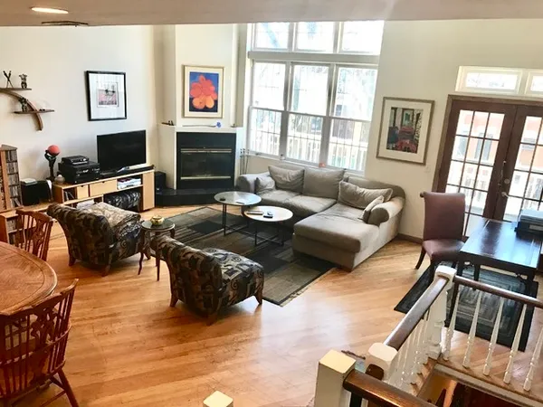 $5,100 | 1933 North Sedgwick Street, Unit 2, Chicago, IL 60614
