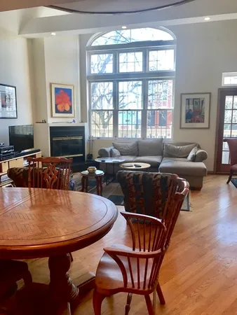 $5,100 | 1933 North Sedgwick Street, Unit 2, Chicago, IL 60614