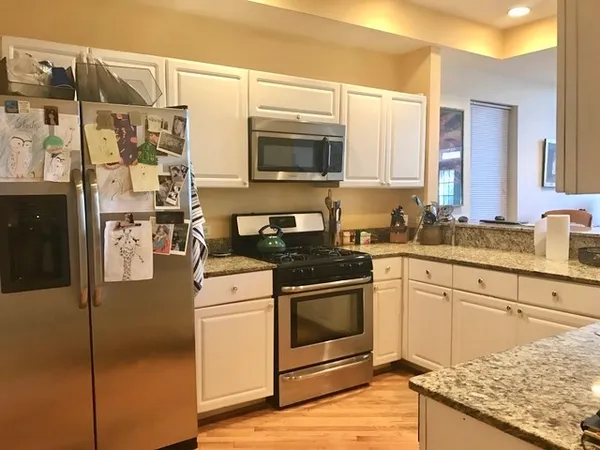 $5,100 | 1933 North Sedgwick Street, Unit 2, Chicago, IL 60614