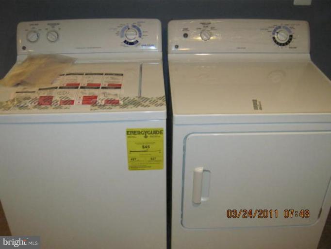 2705 Moorgate Road Dundalk, MD 21222 - Photo 4 of 17 Laundry Area 1