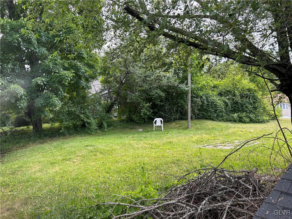 774 Market Street Bangor, PA 18013 - Photo 4 of 27