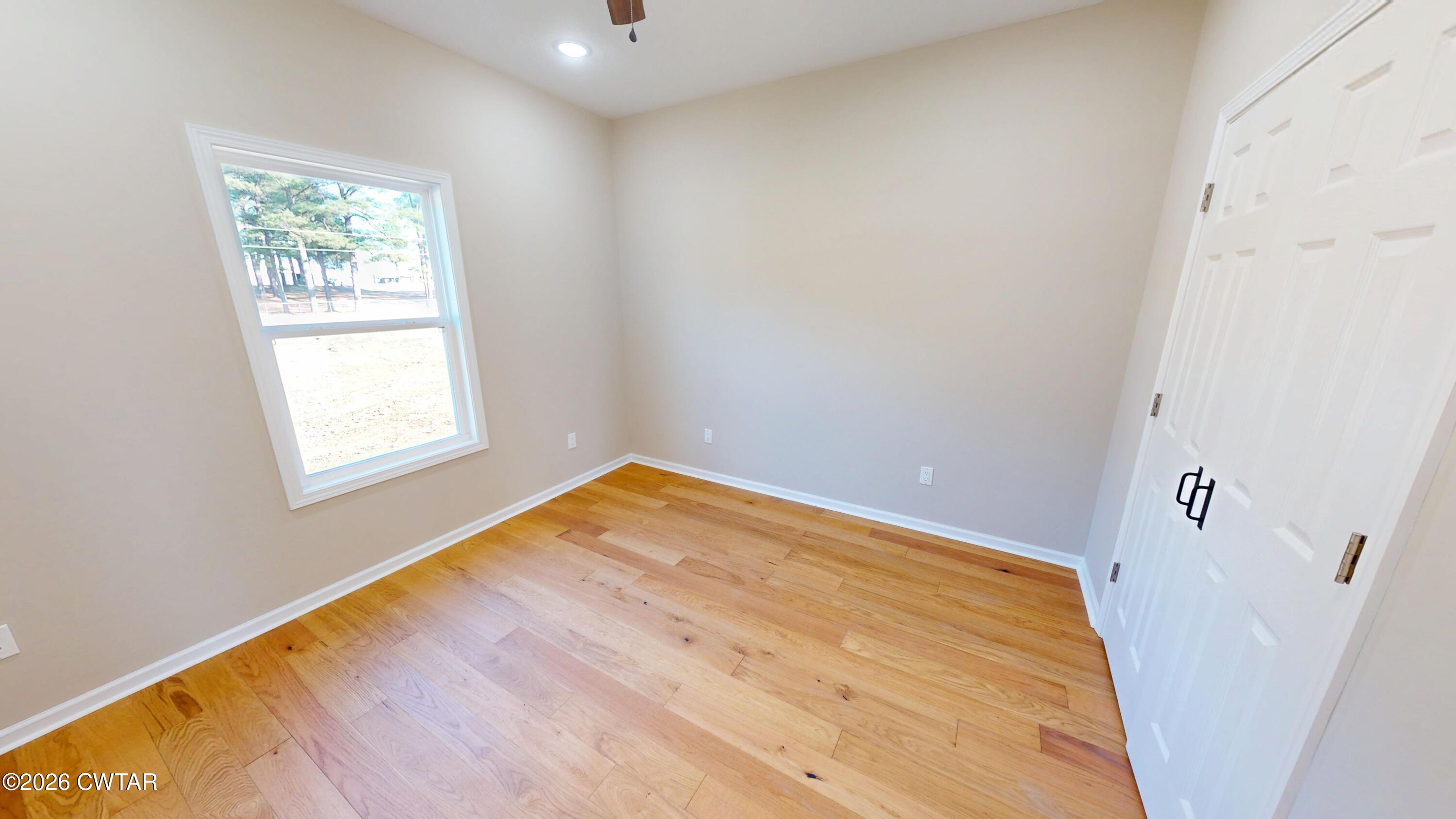 1360 Bonicord Road Dyersburg, TN 38024 - Photo 25 of 31 a view of empty room with window