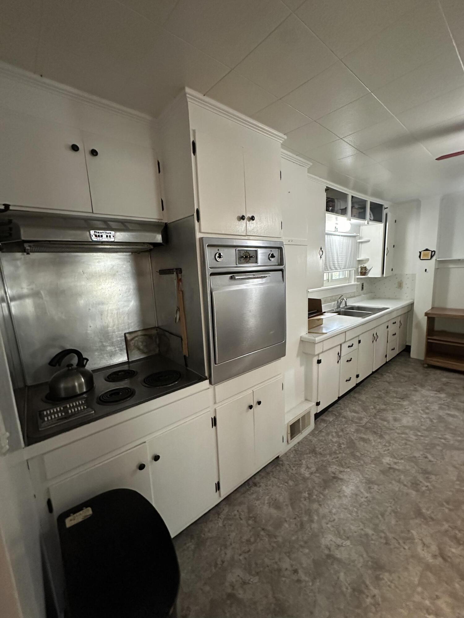 47 York Street Millinocket, ME 04462 - Photo 5 of 23 0F2649FA-1034-466F-B0C5-8B44371BF964