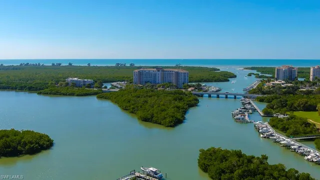 an aerial view of lake residential house with outdoor space