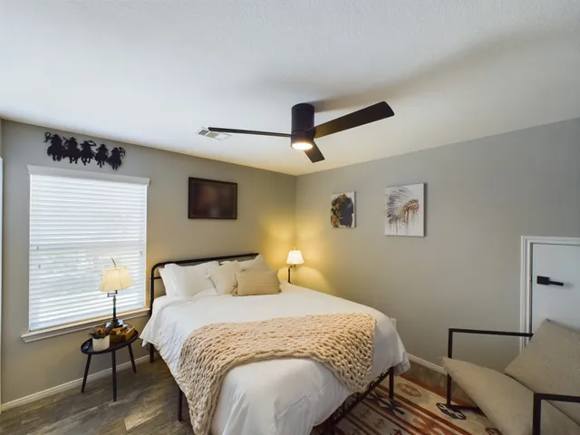 $7,500 | 8011 Colton Mining Court, Houston, TX 77040