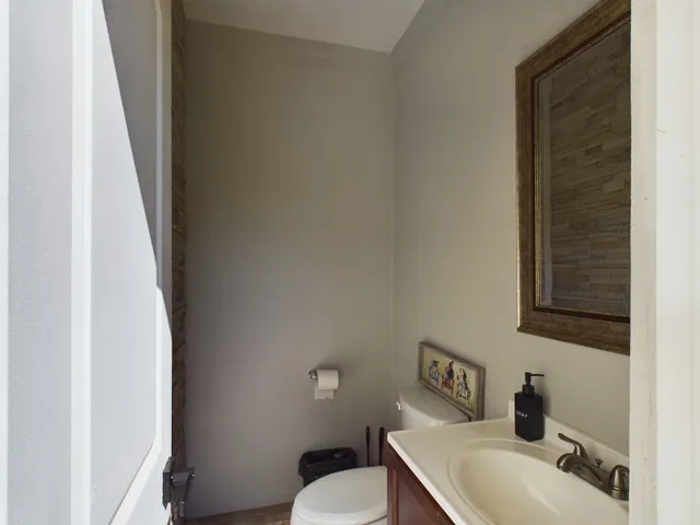 $7,500 | 8011 Colton Mining Court, Houston, TX 77040