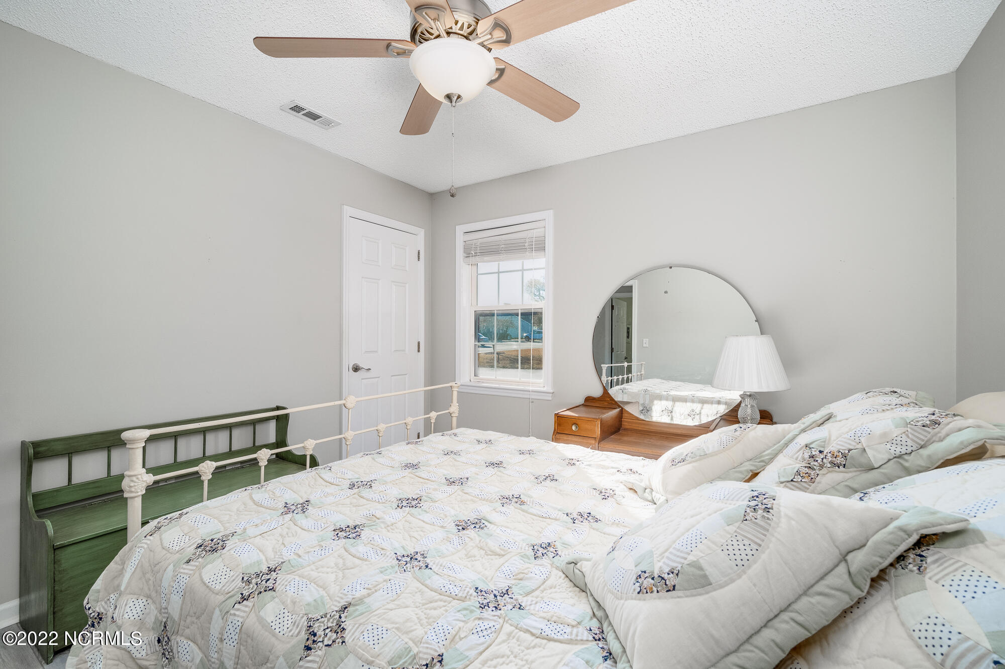 303 Barbour Road, Unit 301 Morehead City, NC 28557 - Photo 18 of 29 courtyard-301-6