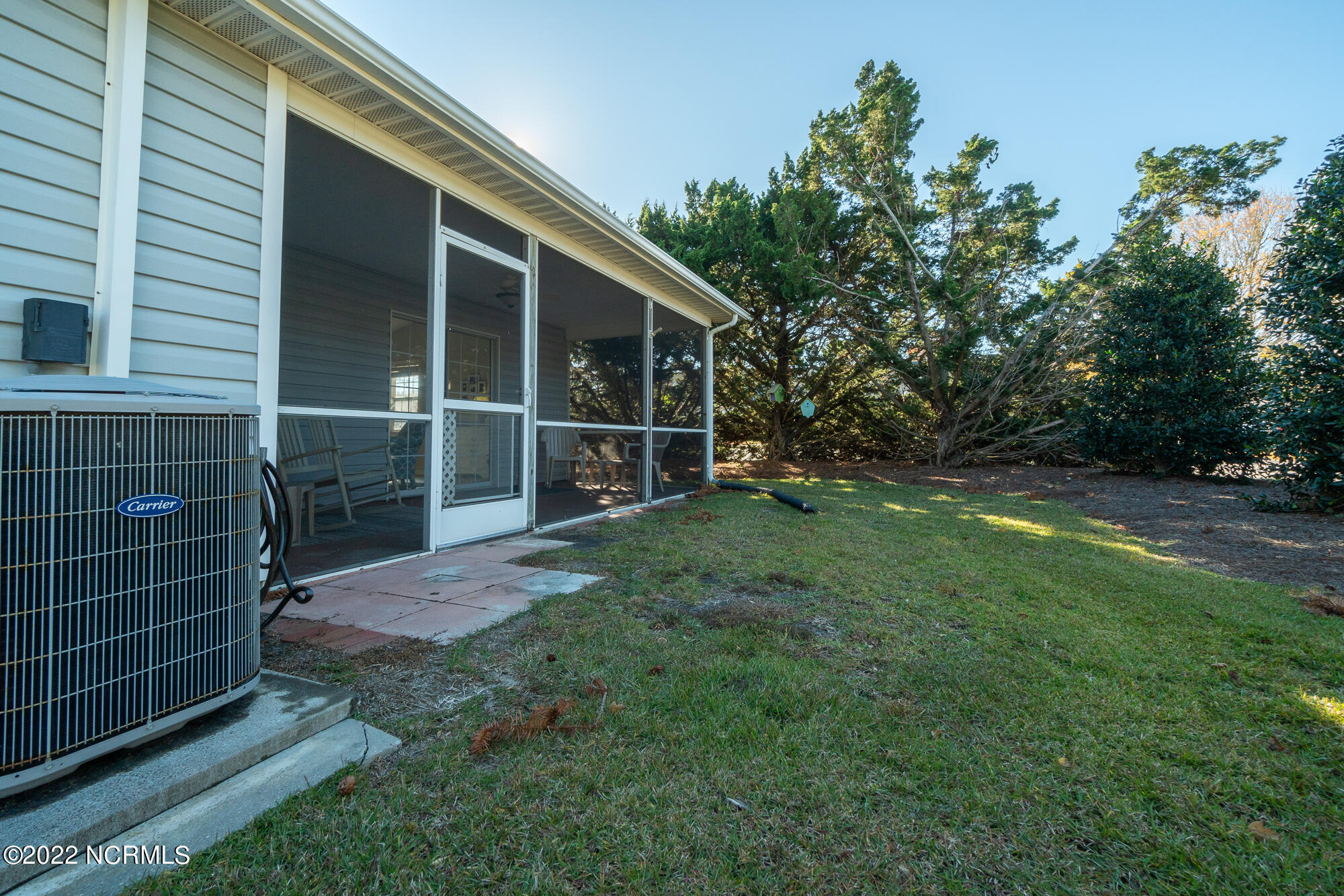 303 Barbour Road, Unit 301 Morehead City, NC 28557 - Photo 27 of 29 courtyard-301-30